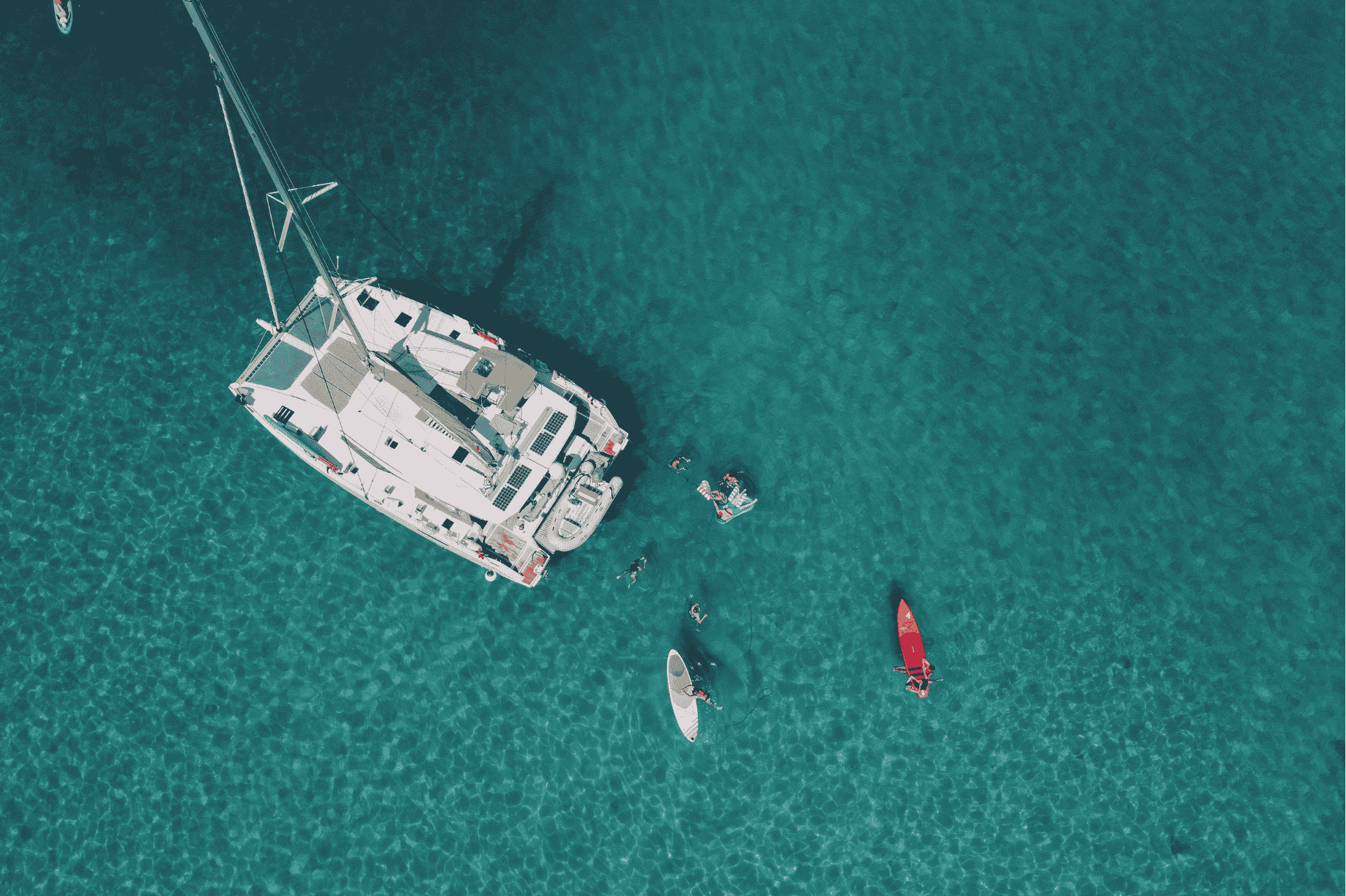 10 Mythen über einen Segelurlaub – und was wirklich stimmt