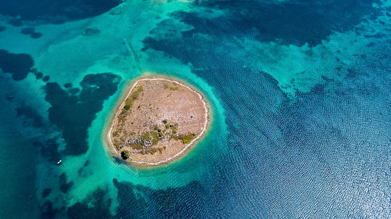 Pitter Yachtcharter - About us