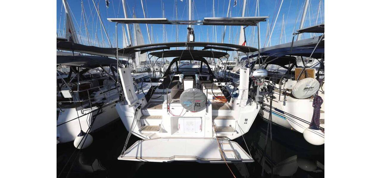 Dufour 44 Acrux