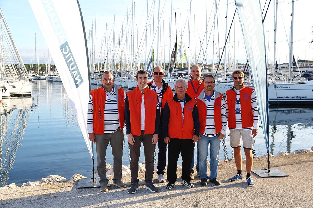 Foto dell'equipaggio di domenica