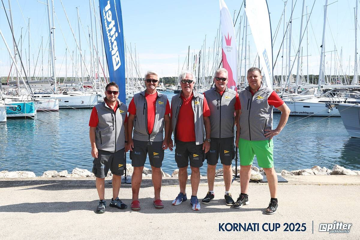 Foto dell'equipaggio di domenica