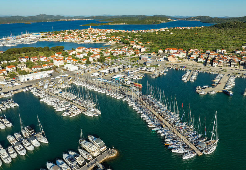 Marina Hramina, Murter.