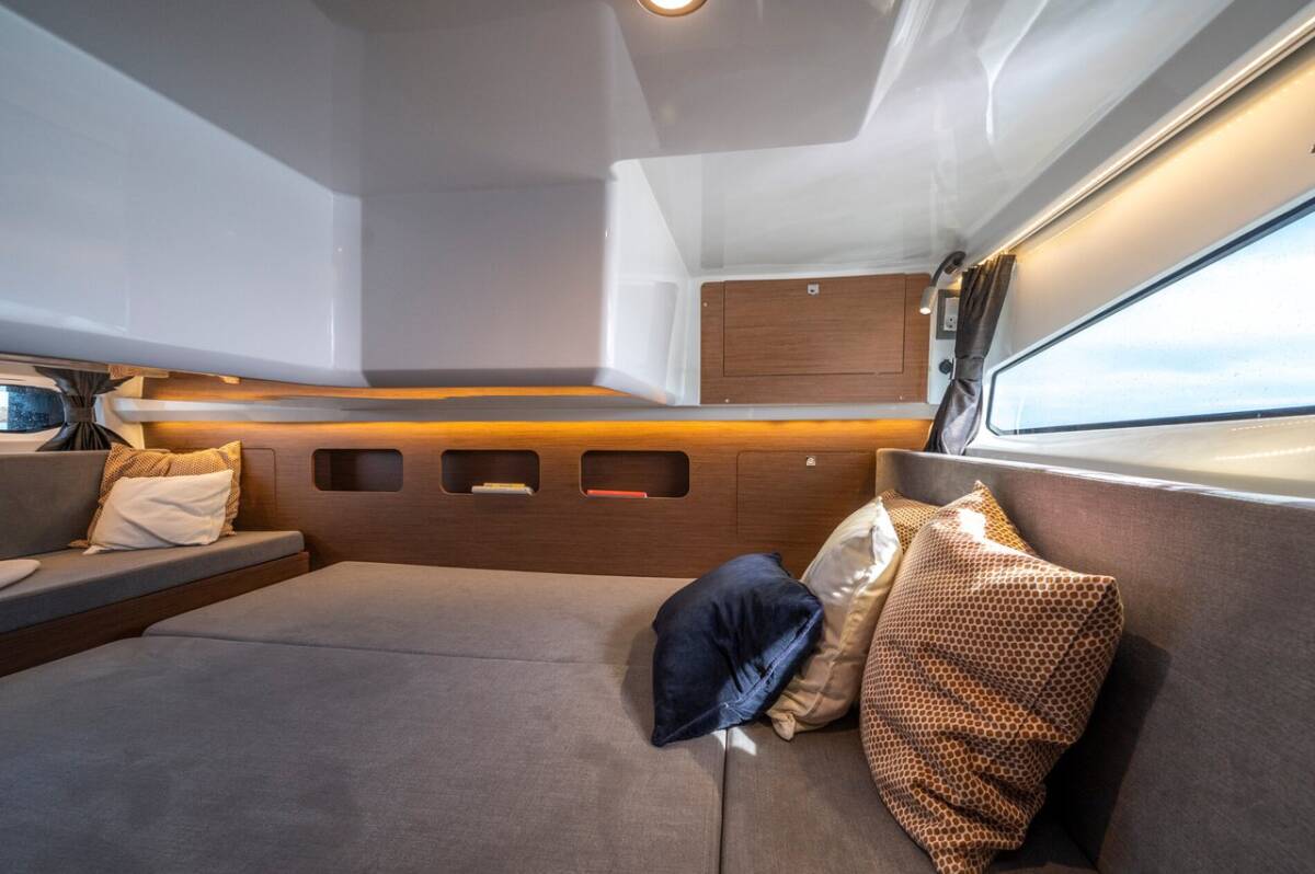 Antares 11 OB Falcon