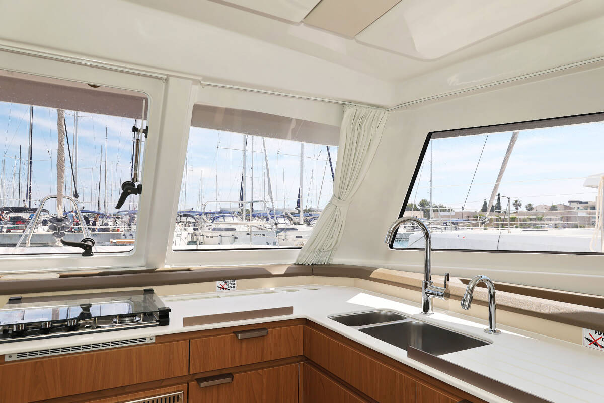 Bali Catspace OW Playtime - OW