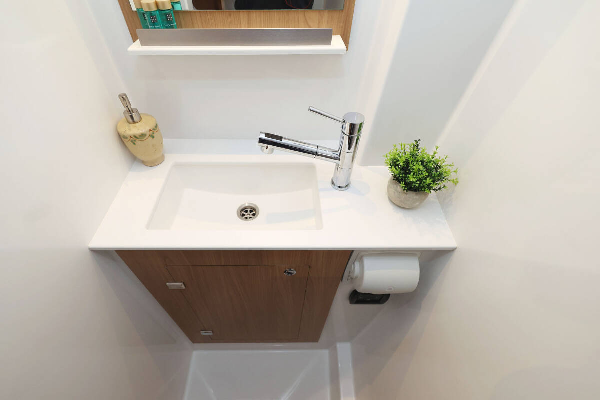 Bali Catspace Sapphire