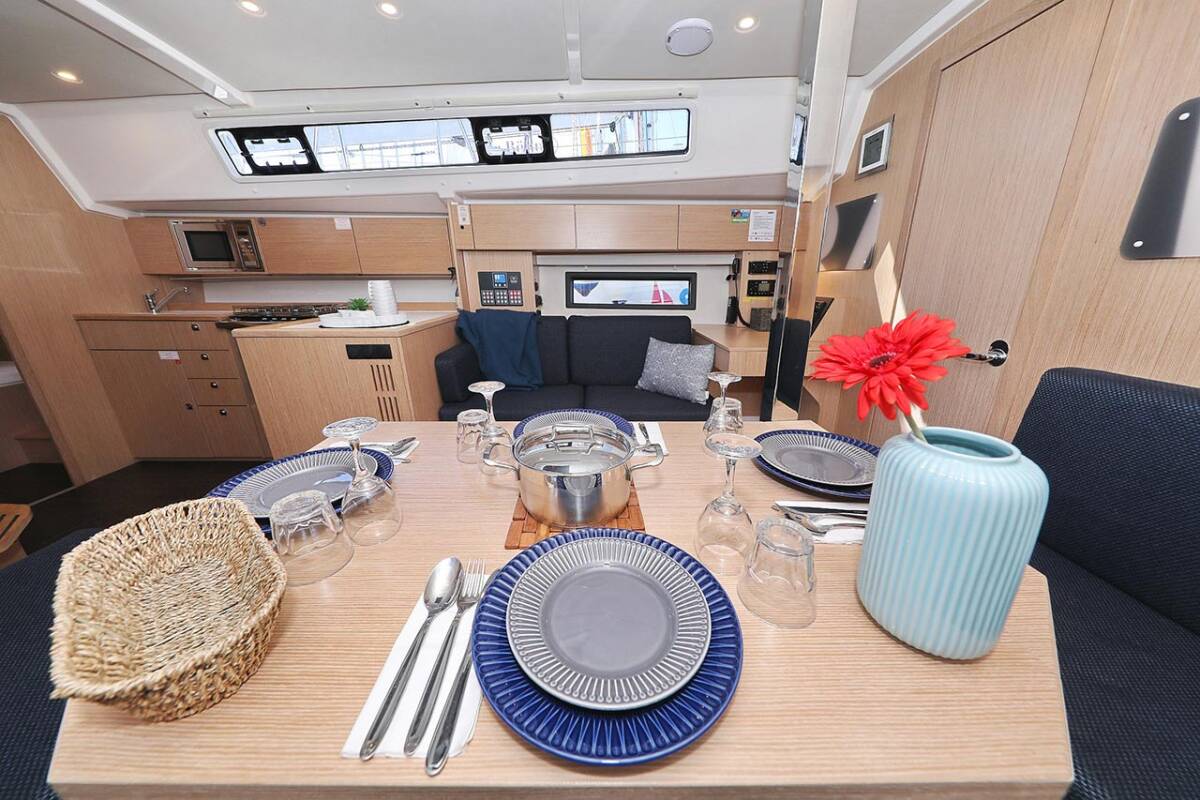 Bavaria C42 First Light