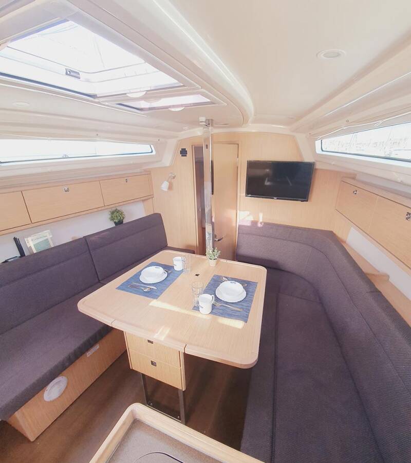 Bavaria Cruiser 34 Pace