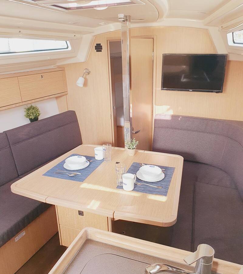 Bavaria Cruiser 34 Pace