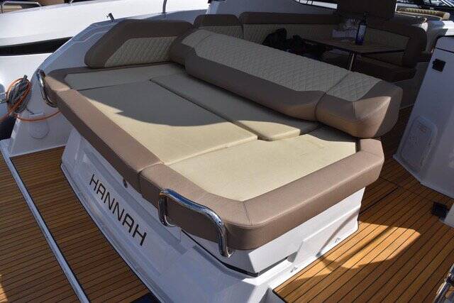 Bavaria SR38 Hard Top Hannah