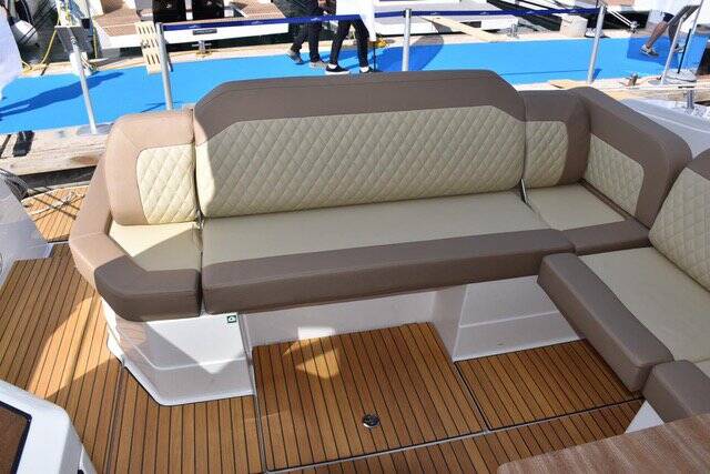 Bavaria SR38 Hard Top Hannah