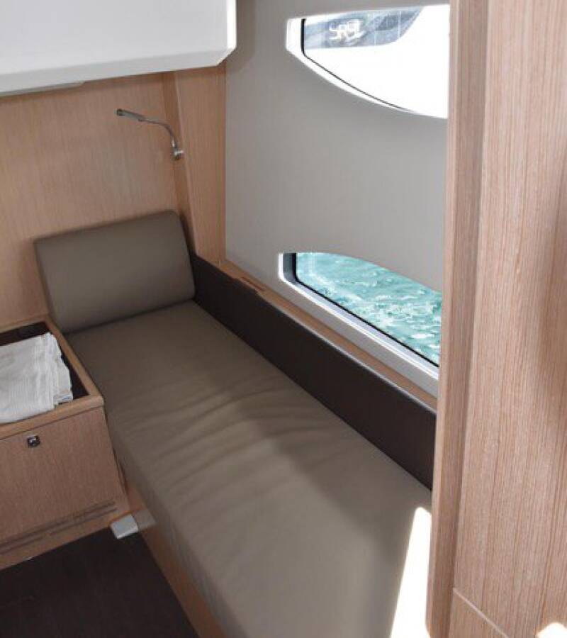 Bavaria SR38 Hard Top Hannah