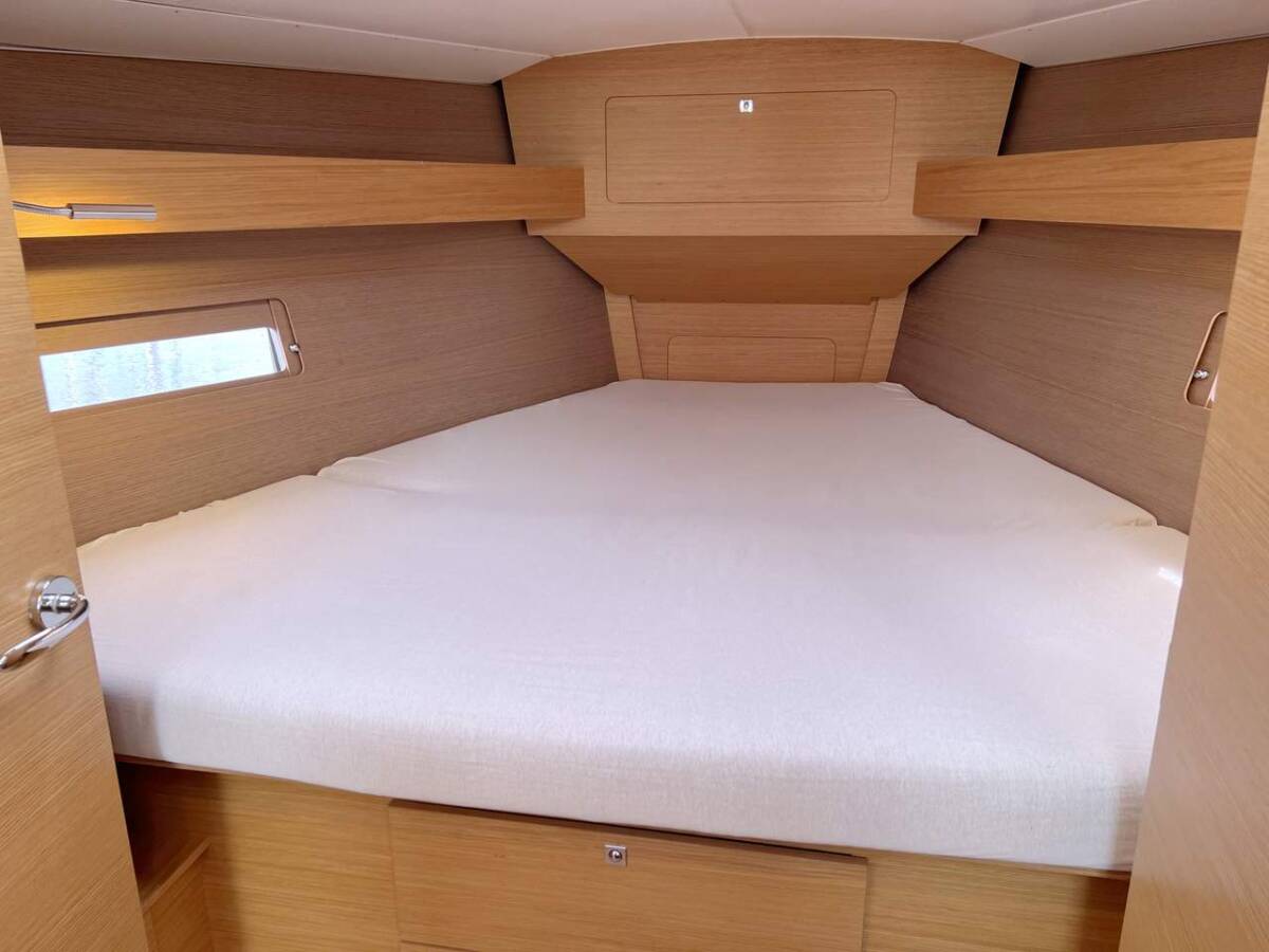 Dufour 382 GL Nice to Have