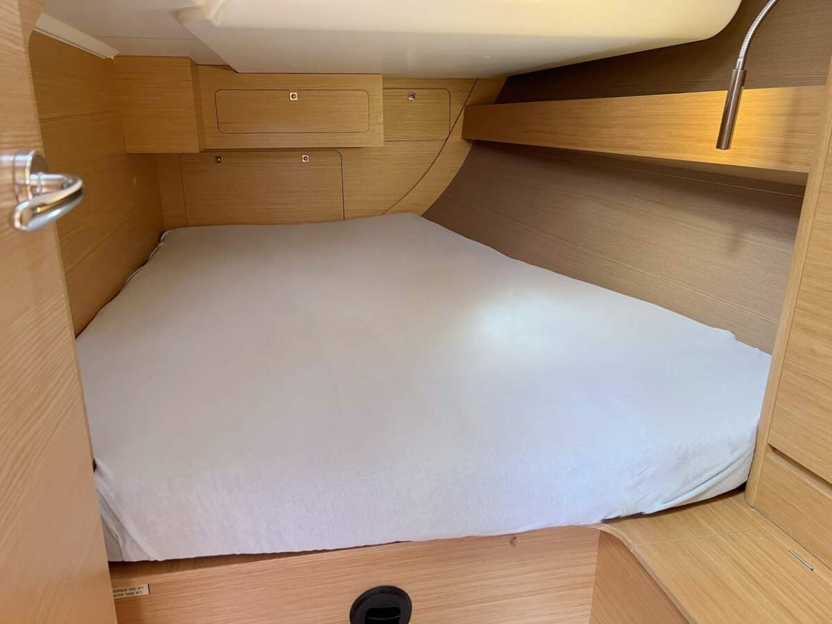 Dufour 382 GL Nice to Have