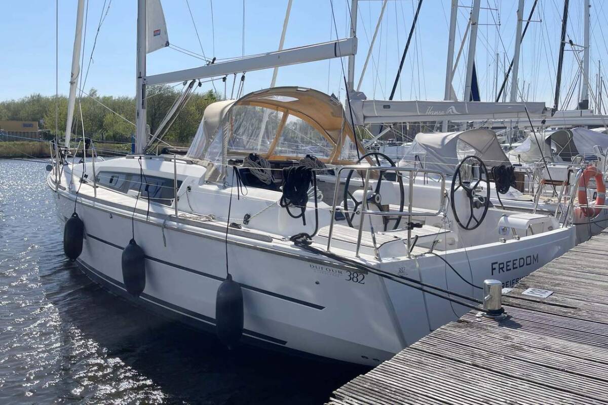 Dufour 382 GL Freedom