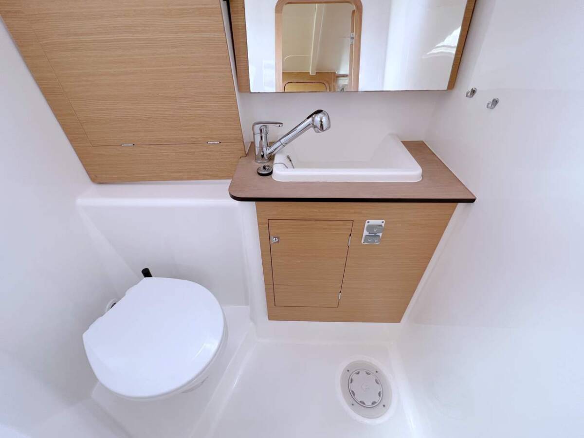 Dufour 382 GL Freedom