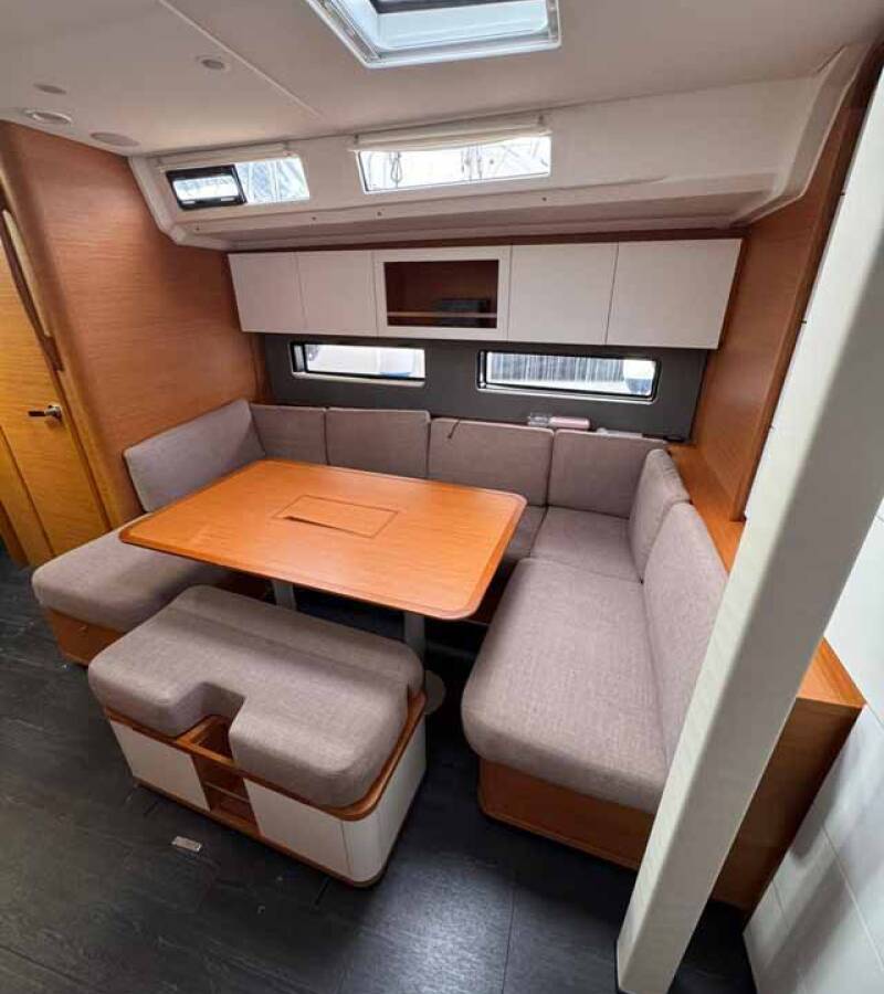 Dufour 41 Fuego del Viento