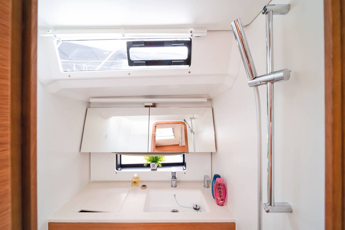 Dufour 41 First Song