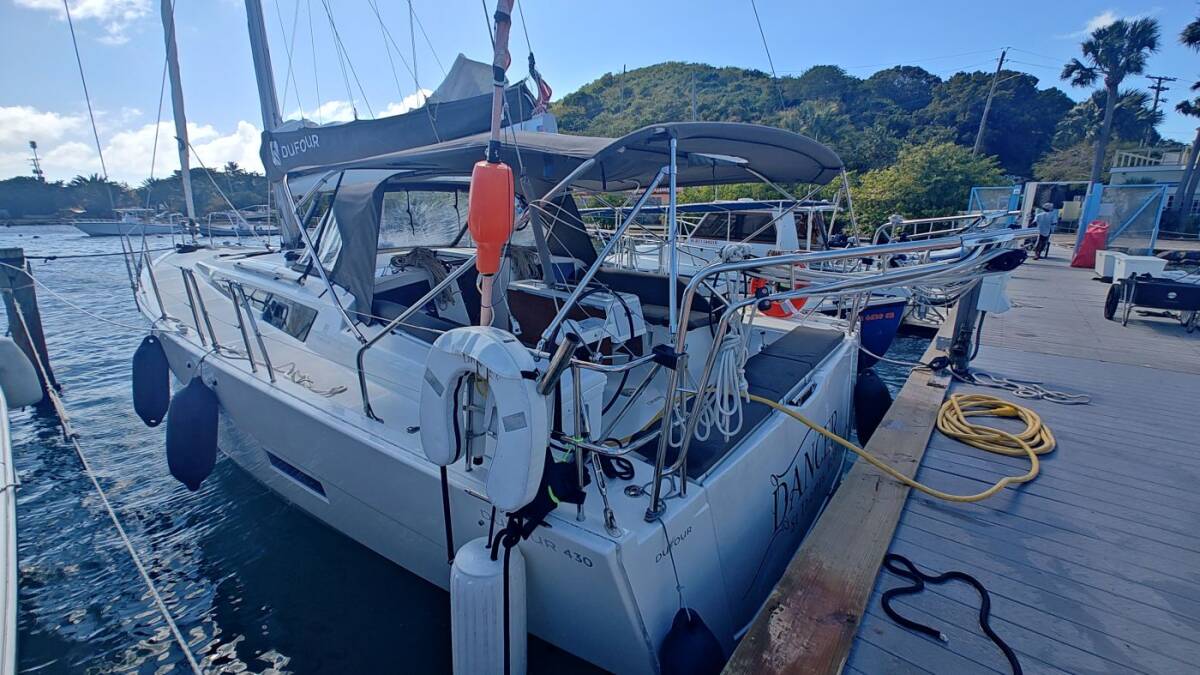 Dufour 430 Dancer