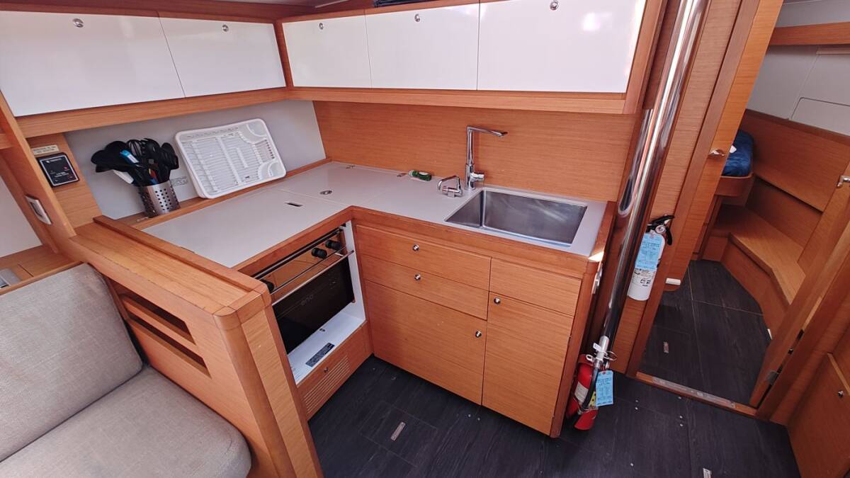 Dufour 430 Dancer