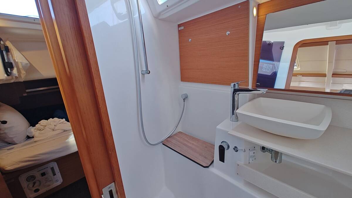 Dufour 430 Dancer