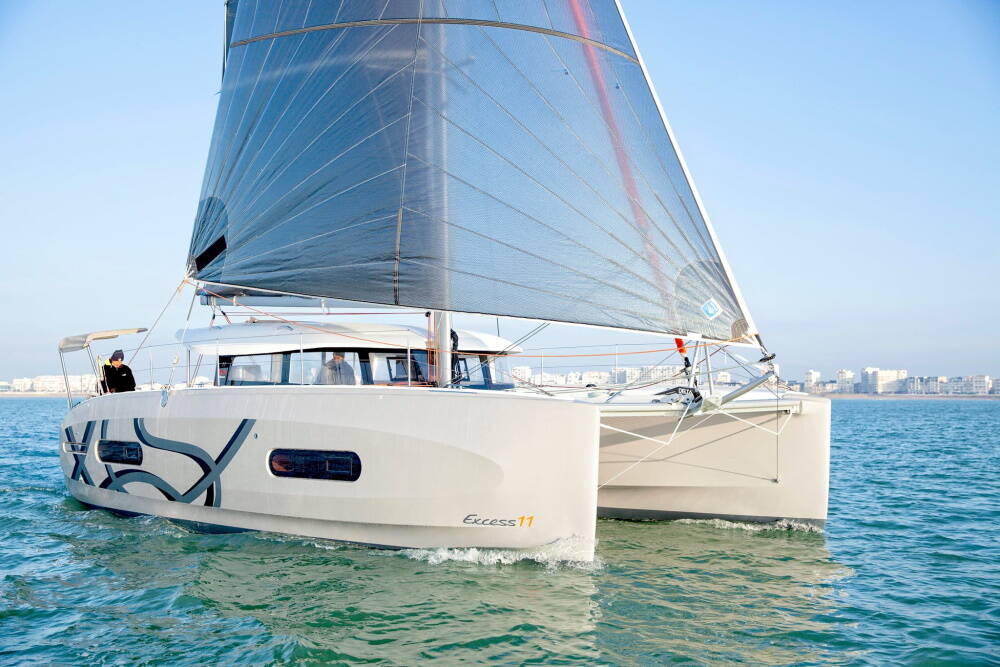 Excess 11 The Nauti Salesman