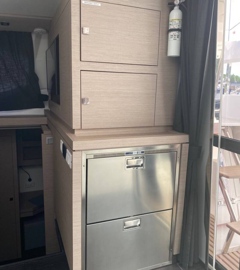 Fountaine Pajot Astrea 42 Maestro Serene Blue