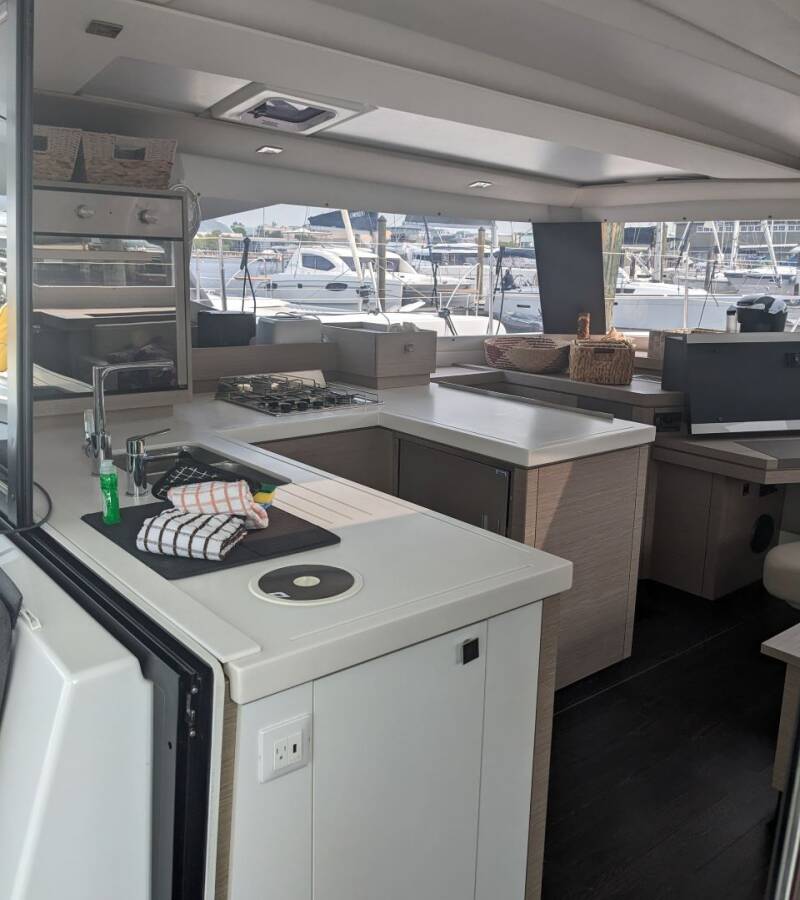 Fountaine Pajot Astrea 42 Maestro Wayfinder