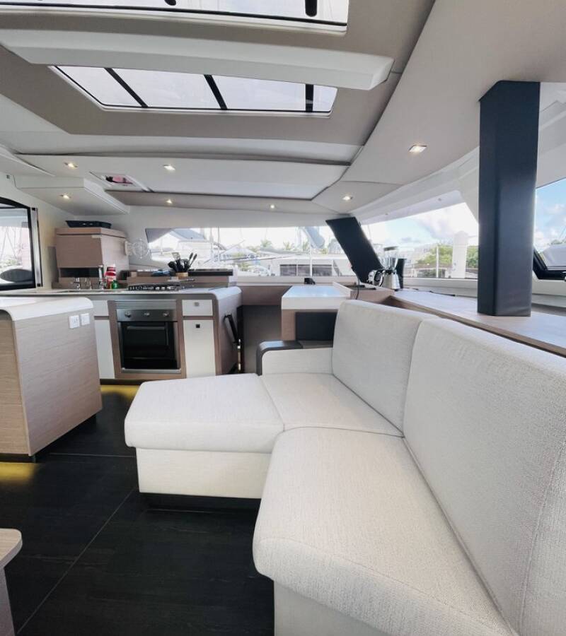 Fountaine Pajot Aura 51 Hoylah