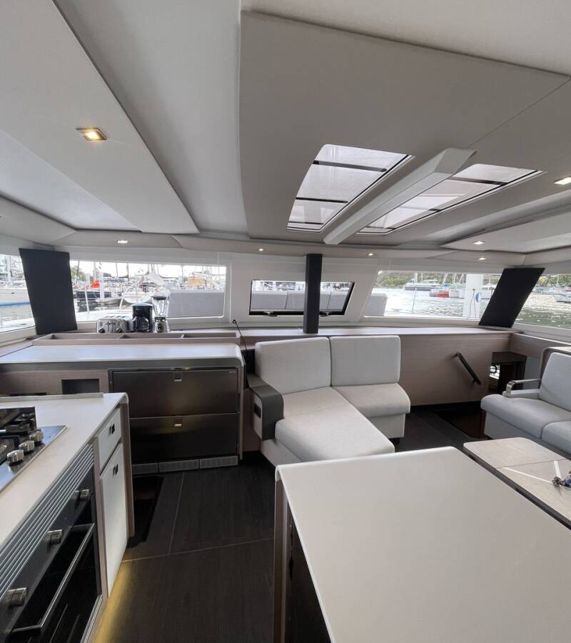 Fountaine Pajot Aura 51 Hoylah