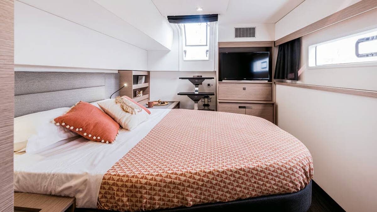 Fountaine Pajot Aura 51 Mer Sea