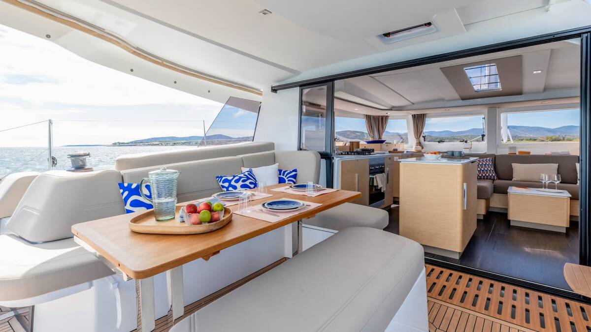 Fountaine Pajot FP 44 Maestro Cat-O-Caster