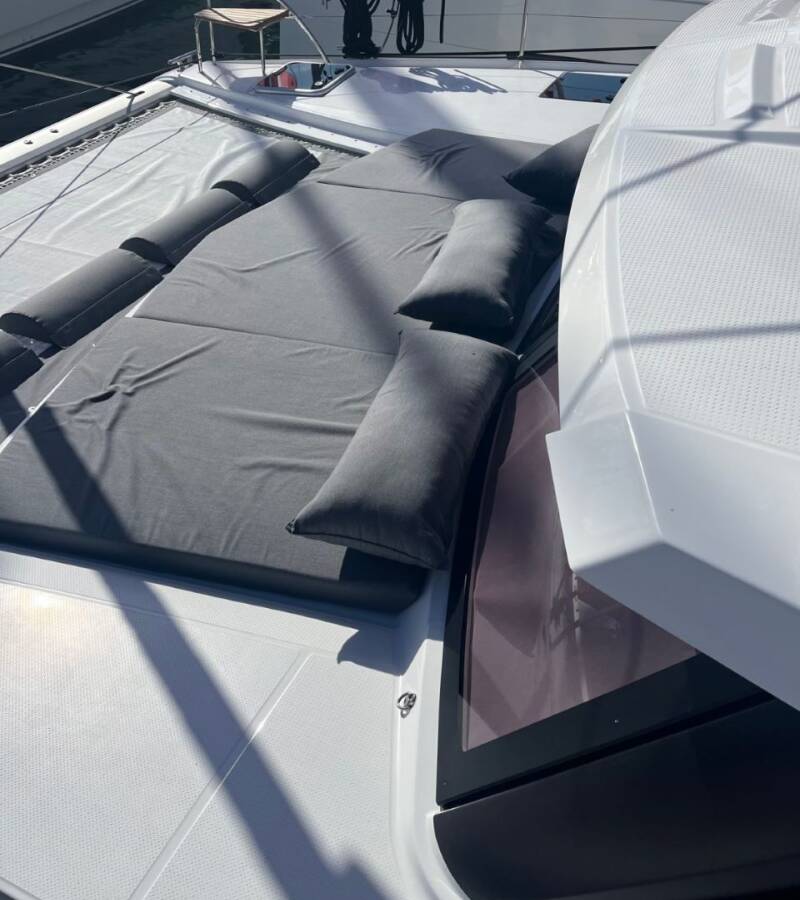 Fountaine Pajot Isla 40 Scarlet Ibis