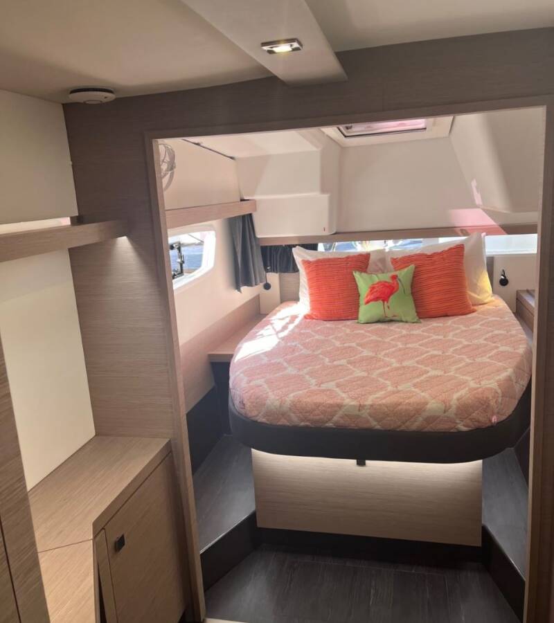 Fountaine Pajot Isla 40 Scarlet Ibis