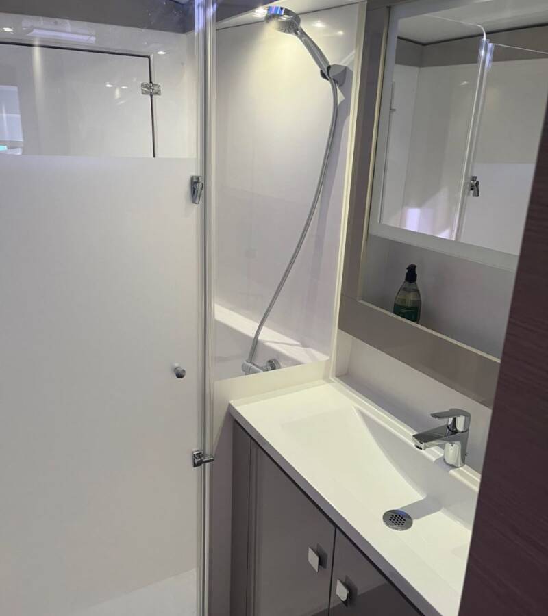 Fountaine Pajot Isla 40 Scarlet Ibis