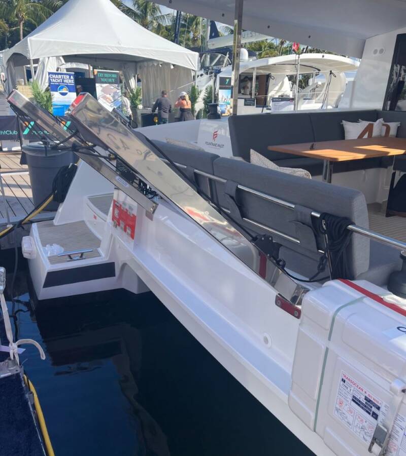 Fountaine Pajot Isla 40 Scarlet Ibis