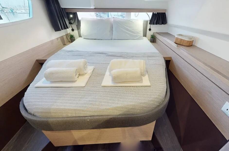 Fountaine Pajot Isla 40 Blue Serenity