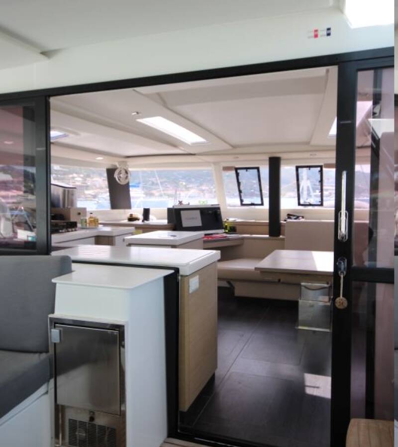 Fountaine Pajot Saona 47 La Belle Vie