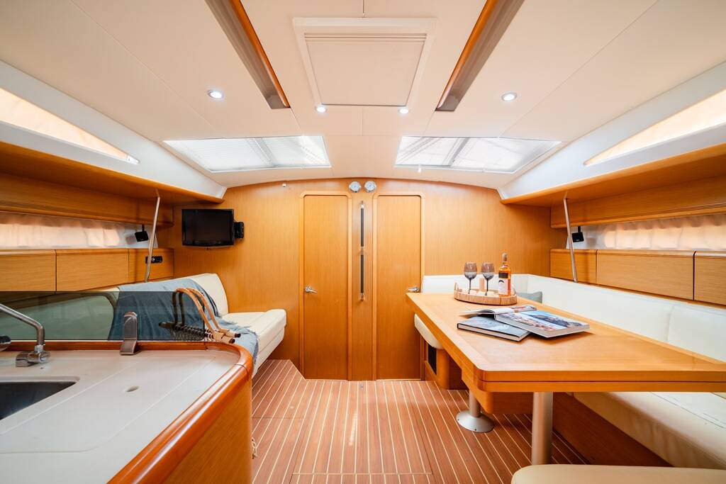 Jeanneau 53 Regina V