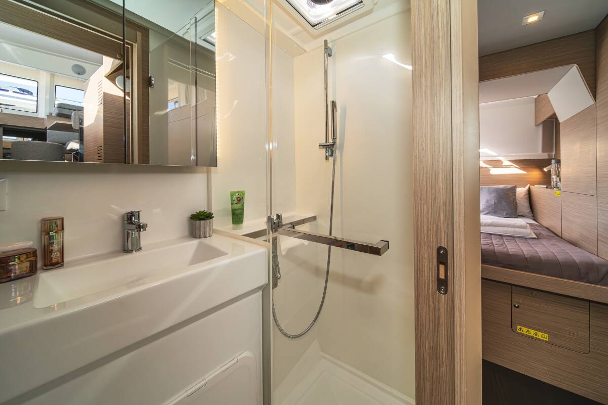 Lagoon 38 Alma Breeze