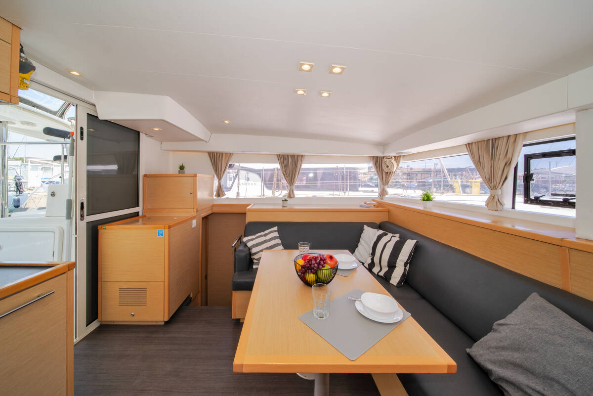 Lagoon 400 S2 Callisto