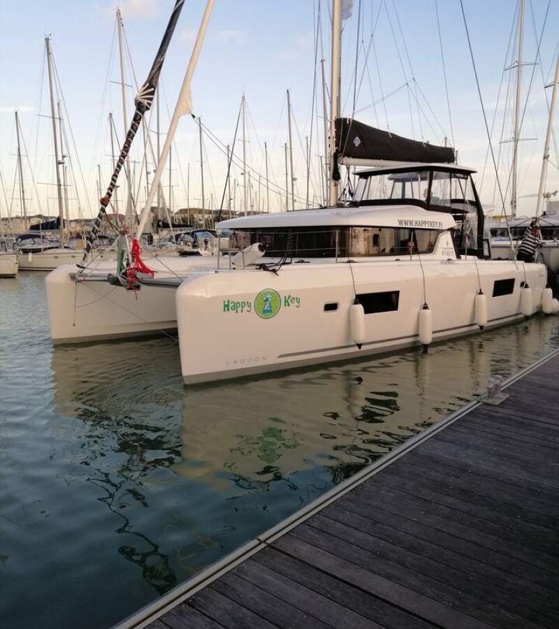 Lagoon 42 Happy Key
