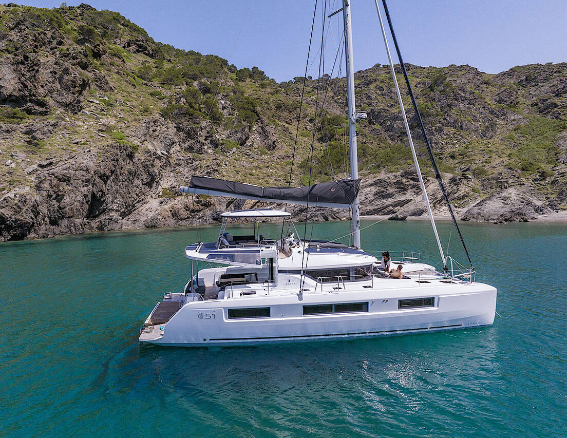 Катамаран Fisher 730