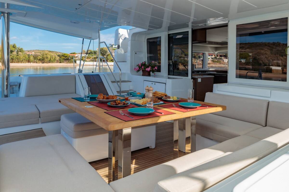 Lagoon 52 F Madinina