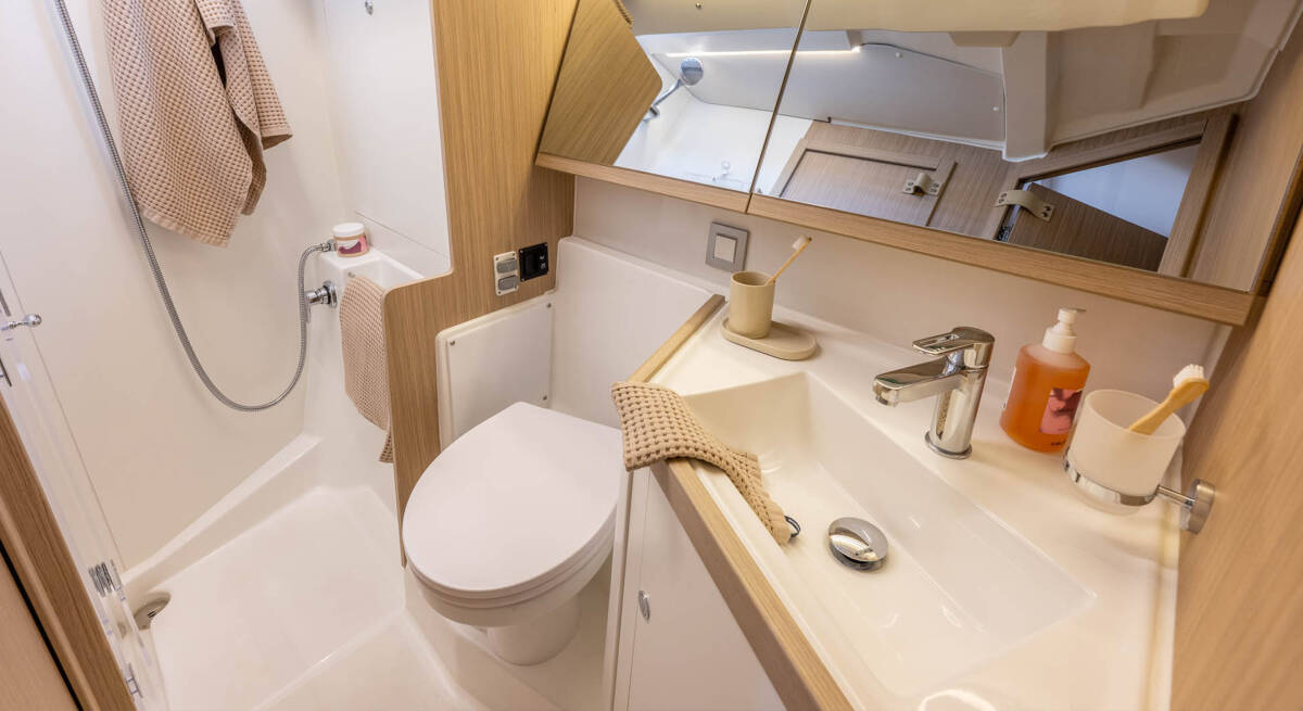 Oceanis 47 Sun-Kissed