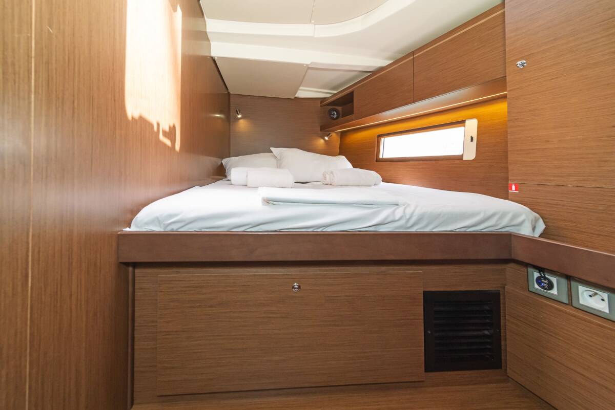 Oceanis 51.1 First Friendship