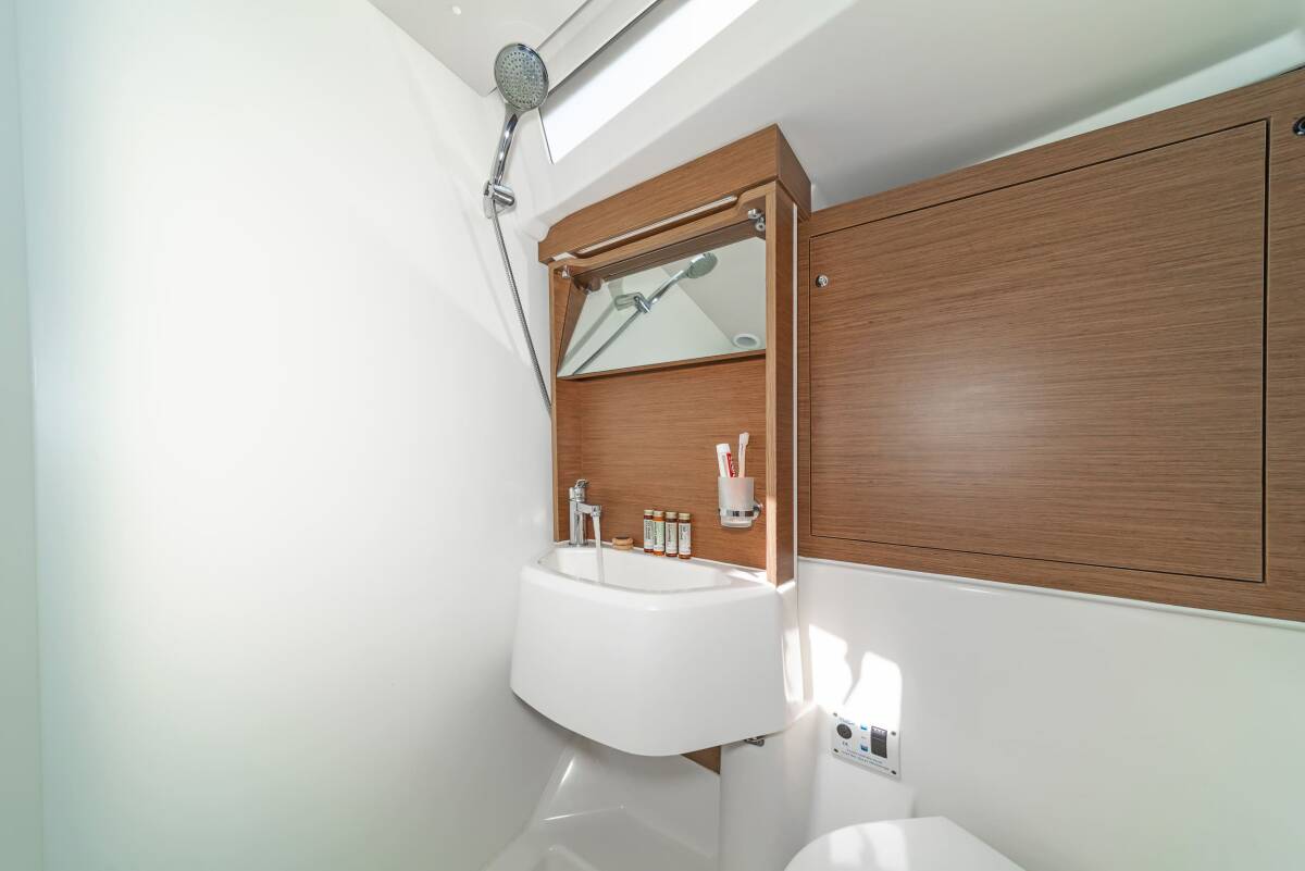 Oceanis 51.1 First Friendship