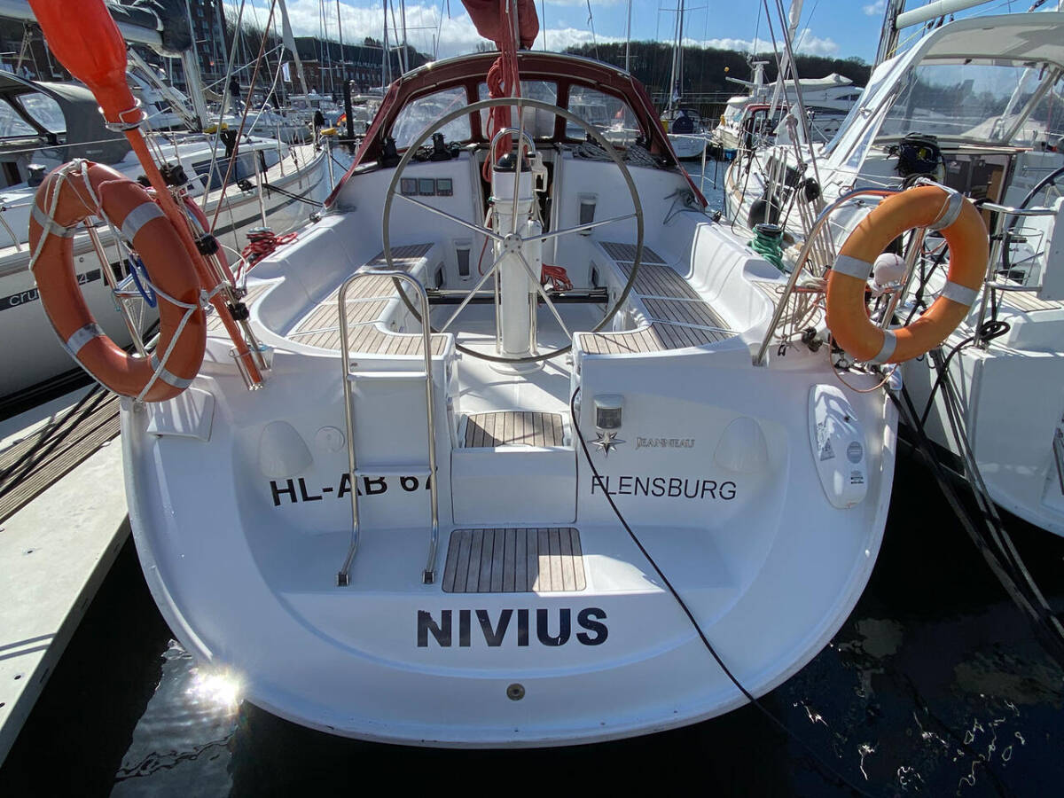 Sun Fast 37 Nivius