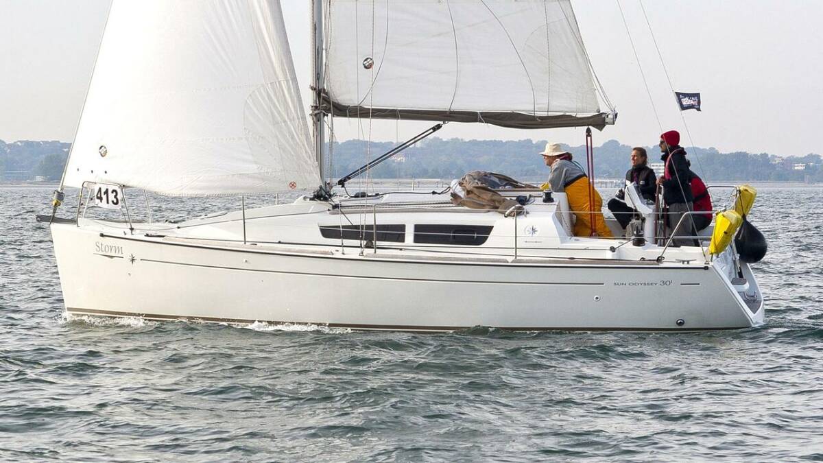 Sun Odyssey 30i Storm