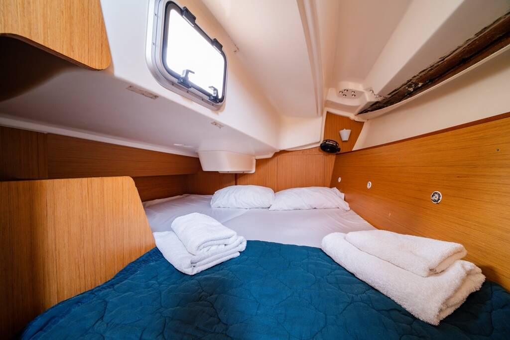 Sun Odyssey 32i Regina IV