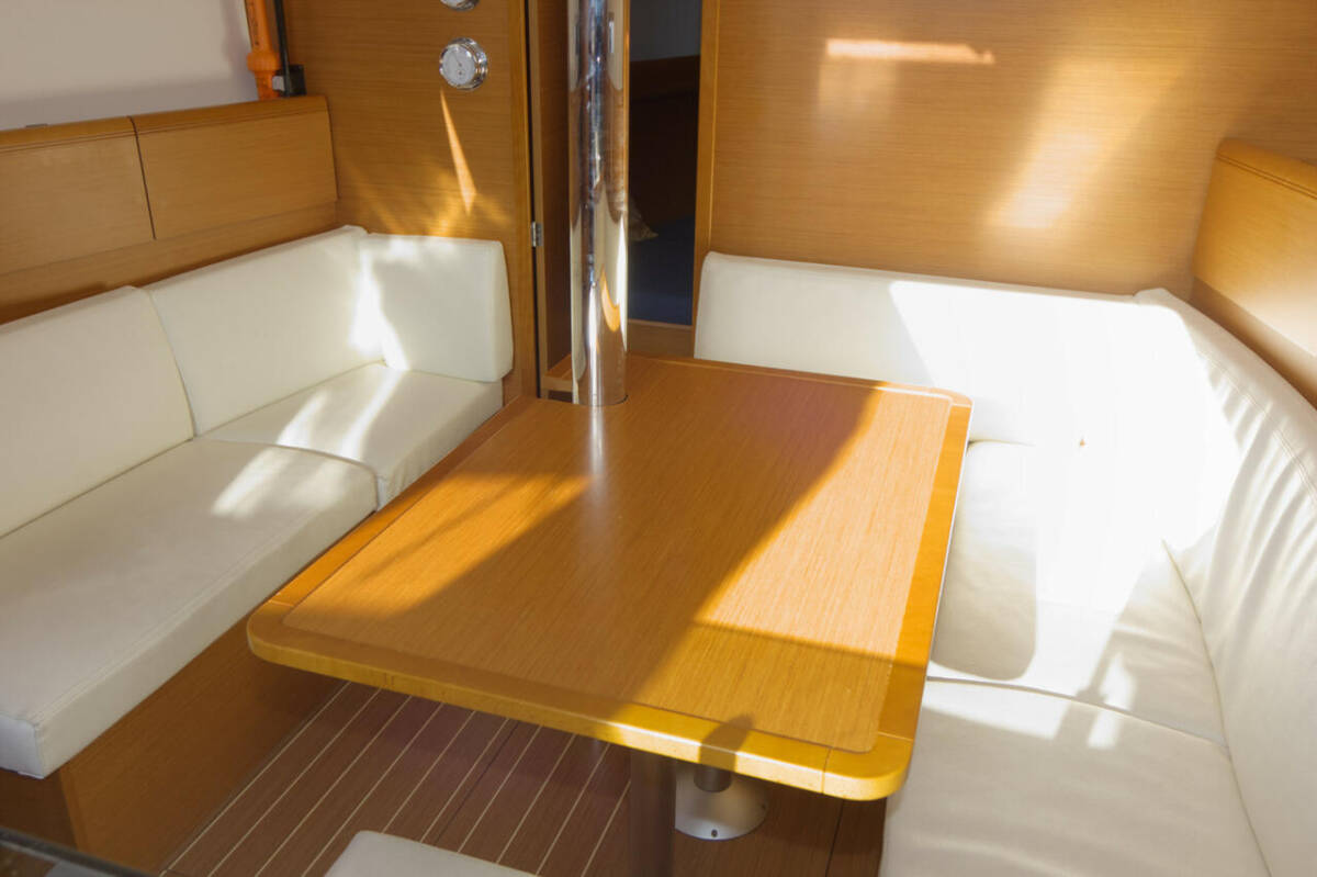 Sun Odyssey 379 Pluto